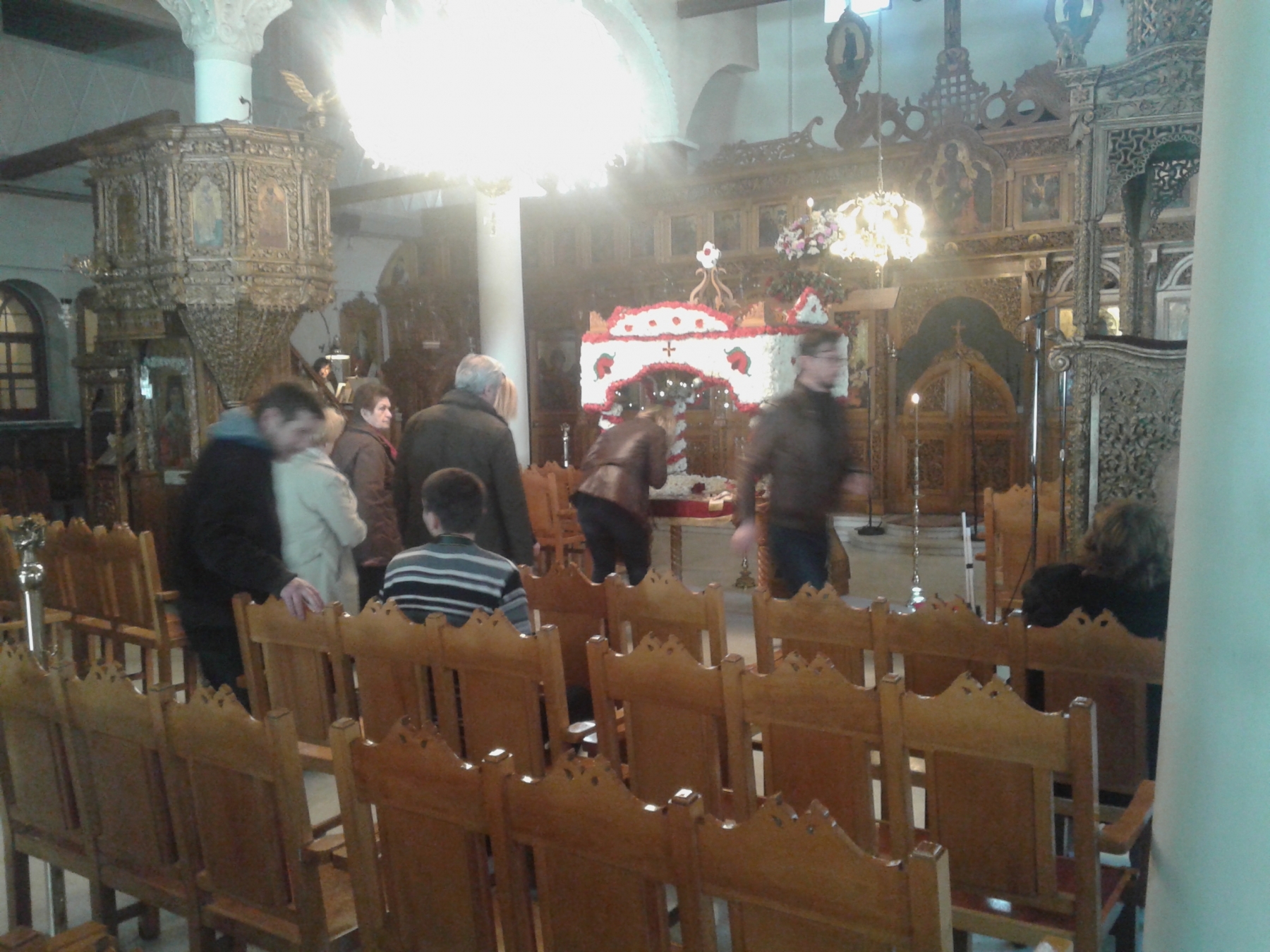 Επιτάφιος Ι. Ναός Αγίου Αθανασίου (Σωκράτους και Εγνατία) Επιτάφιος Ι. Ναός Αγίου Αθανασίου (Σωκράτους και Εγνατία)