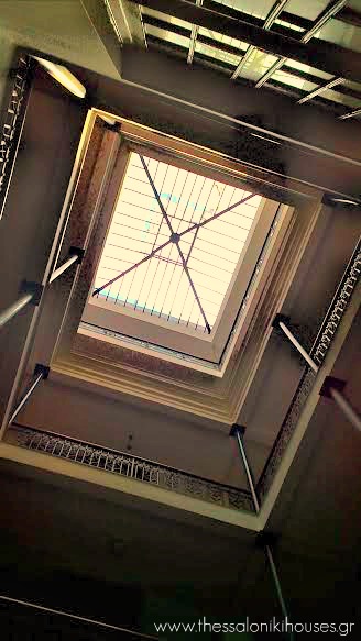 Μέγαρο Καζές- Εσωτερικό κτιρίου Μέγαρο Καζές- Εσωτερικό κτιρίου