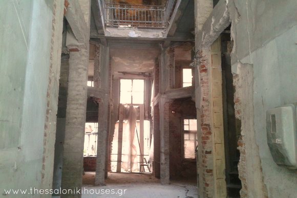 Η στοά Τάττη οδός Αγίου Μηνά