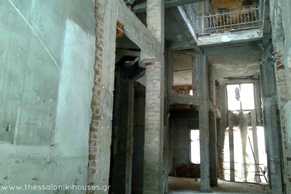 Η στοά Τάττη οδός Αγίου Μηνά