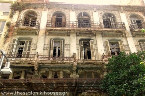 Η στοά Τάττη οδός Αγίου Μηνά